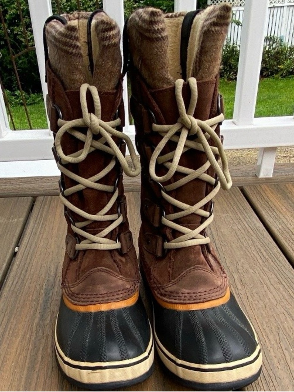 Sorel Brown and Black Women's Waterproof Winter Boots with Plaid Liners Sz 7.5